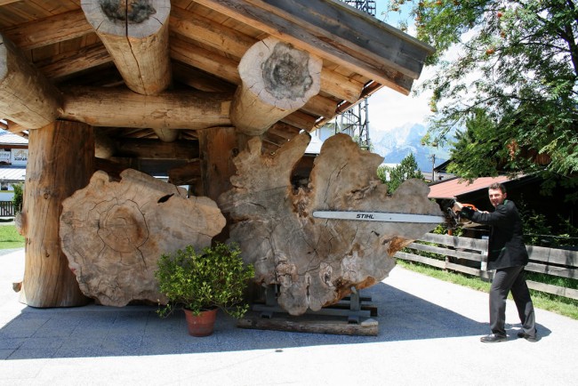 Größter Holzbrunnen der Welt © Hotel Kaiserwirt